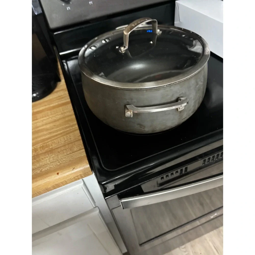 Belgique 7.5 Qt Hard Anodized Aluminum Stockpot with Glass Lid Gray
